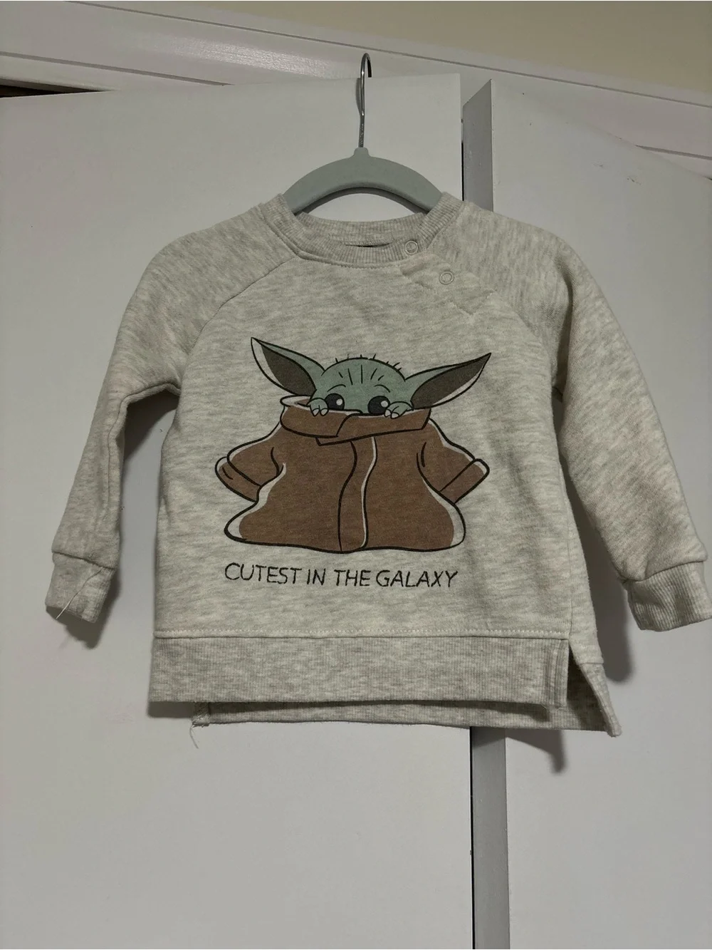 Star Wars 18 month crewneck sweatshirt Yoda Cutest in the Galaxy